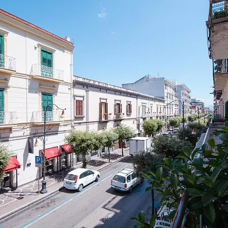 Pompei Plaza-2